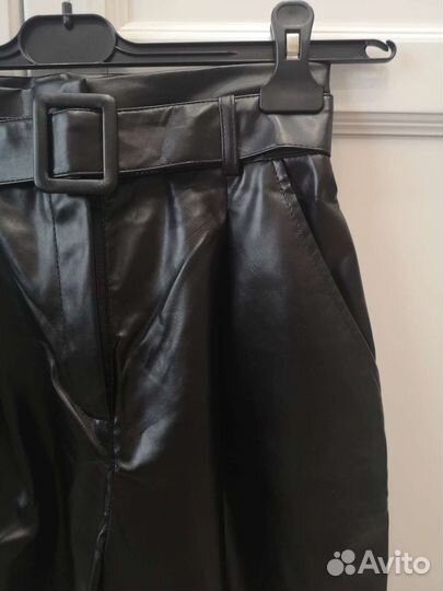 Шорты кожзам