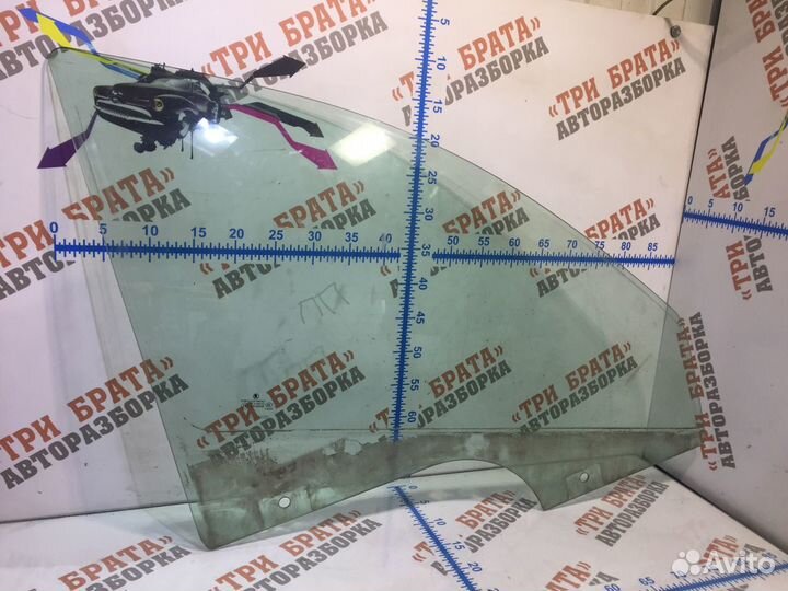 Шкода Октавия Стекло двери передней правой AS2