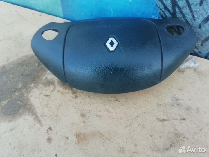 Подушка аербек в руль рено меган1 1996-1999 г. в