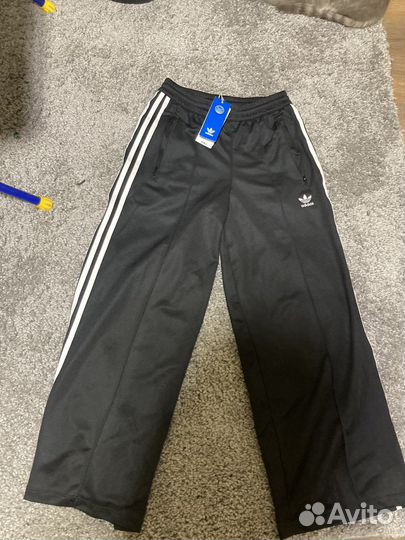 Adidas щирокие