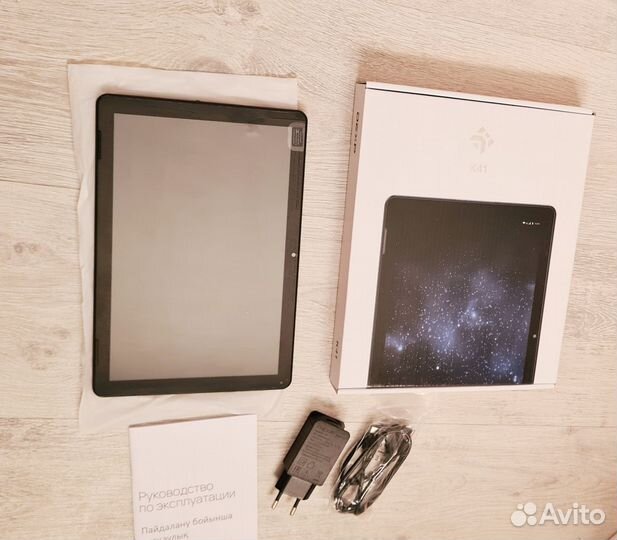 Планшет 10