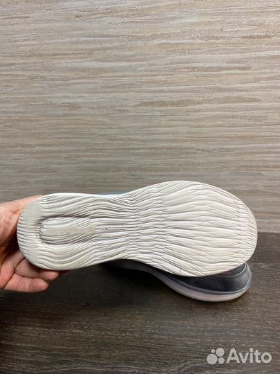 Кроссовки Skechers размер 42