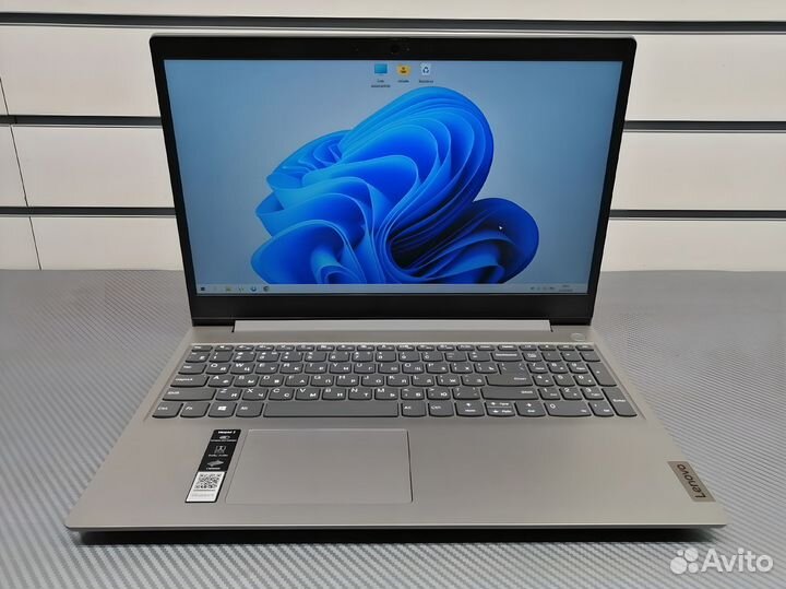 Lenovo Amd 3020E/ 4Gb/ 15,6 IPS