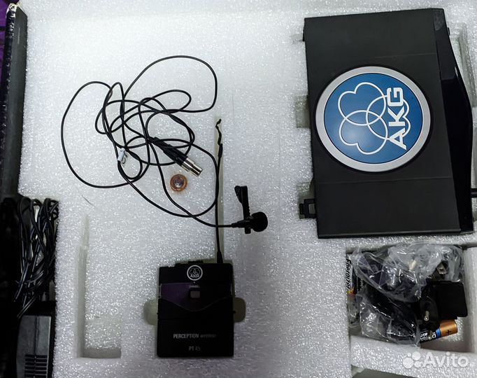 AKG perception wirewireless 45