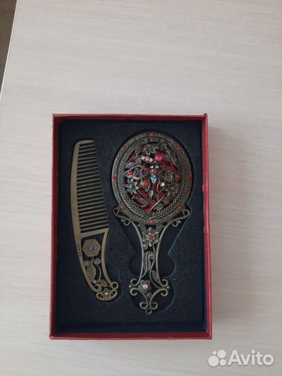 Подарочный набор расчёска и зеркало