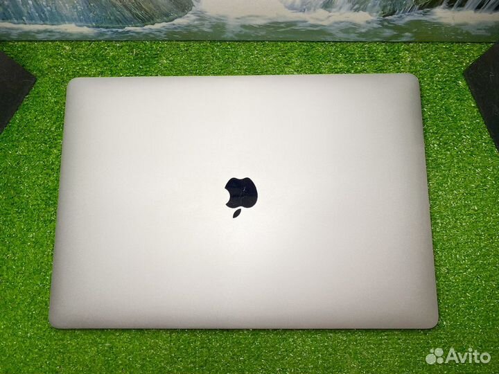 MacBook Pro 15 2017 i7 16gb 256gb Отличный