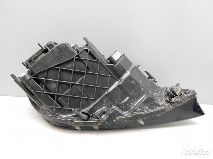 Фара левая Volkswagen Touareg