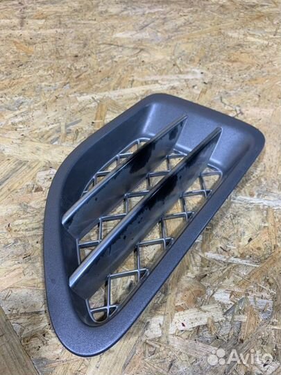 Молдинг на крыло Land Rover Range Rover Sport 1