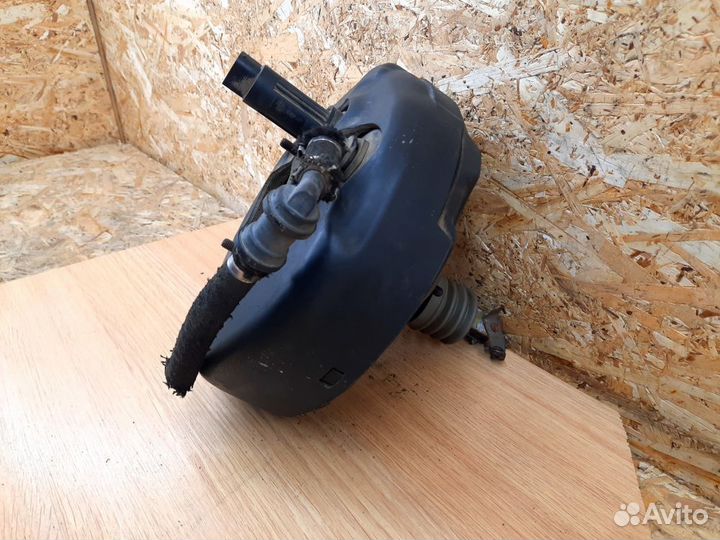 Усилитель тормозов вакуумный BMW E36