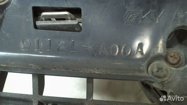 Решетка радиатора Subaru Tribeca (B9), 2006