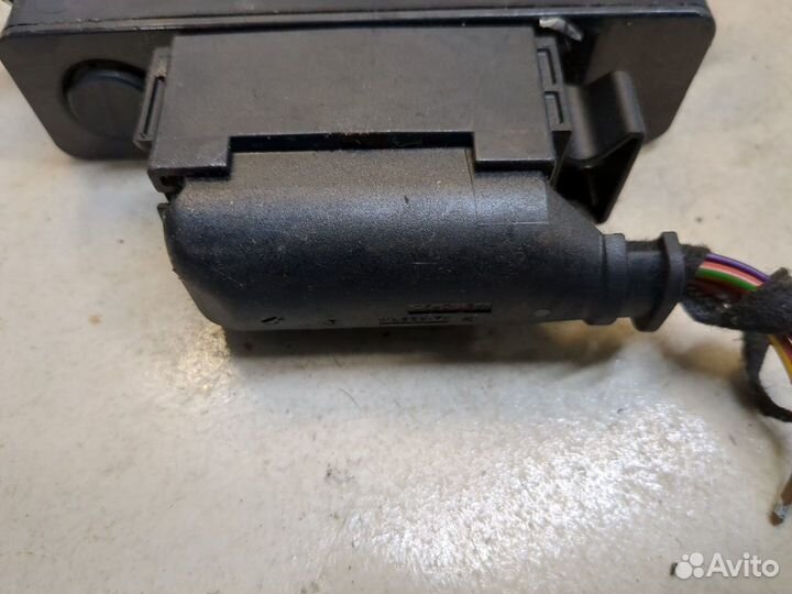 Инвертор Skoda SuperB, 2011