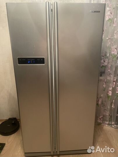Холодильник Side-by-side Samsung