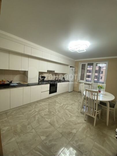 2-к. квартира, 66,8 м², 3/5 эт.