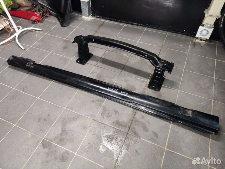 Накладка порога прав. W212 E class AMG