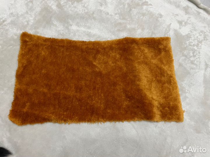 Куски искусственного меха