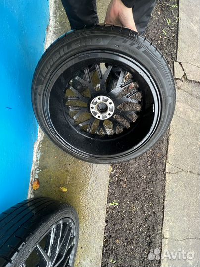 Habilead HF330 245/45 R19 93D