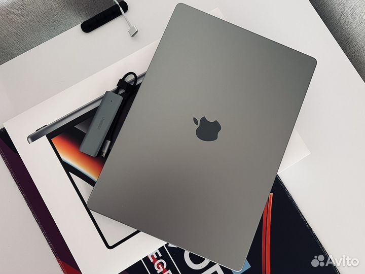 Новый ноутбук Apple Macbook Pro 16 M1Pro 16/512Gb