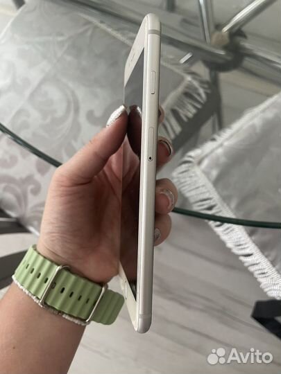 Телефон iPhone 8 plus