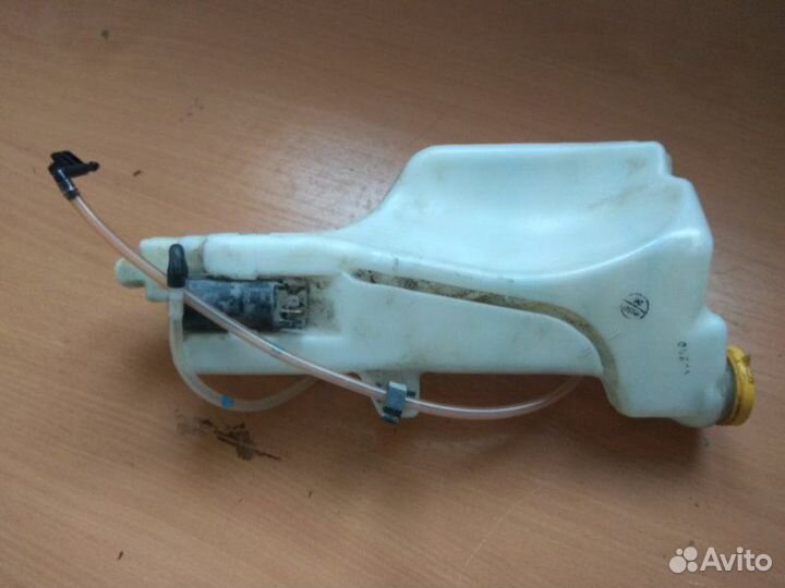 Бачок омывателя лобового стекла Mazda Bt50 Bt-50