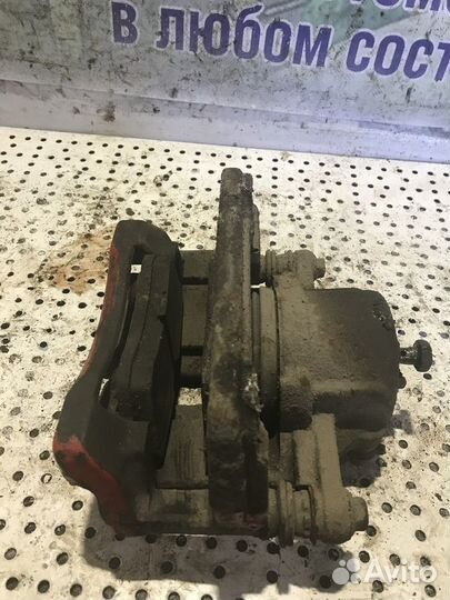 Суппорт передний правый Chrysler PT Cruiser