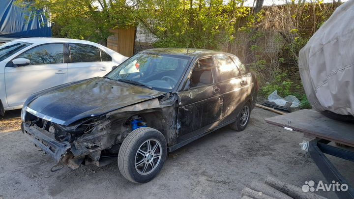 LADA Priora 1.6 МТ, 2011, битый, 203 500 км