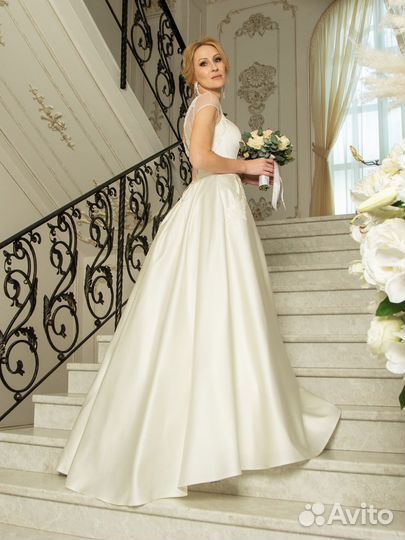 Свадебное платье 42 44 46