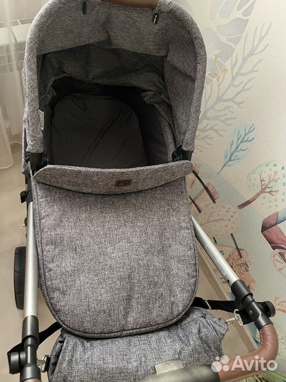 Прогулочная коляска 2 в 1