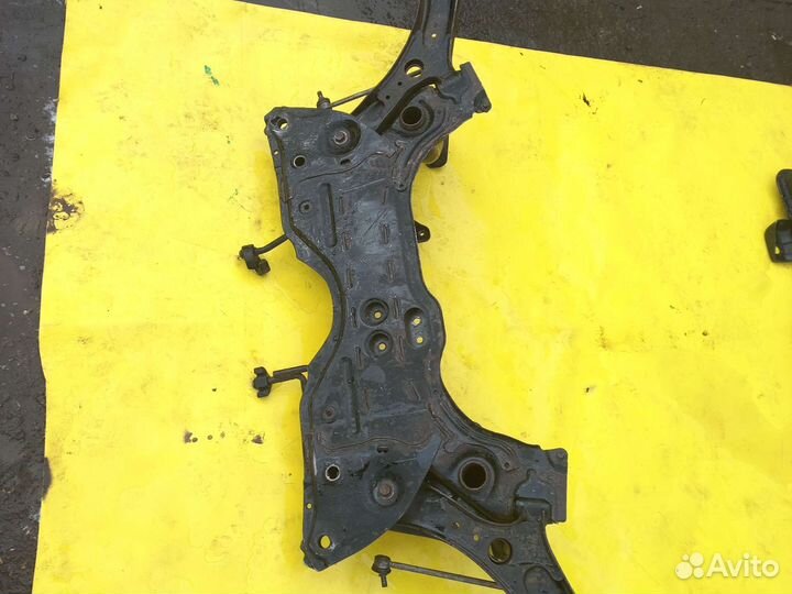 Suzuki сх 4 передний подрамник