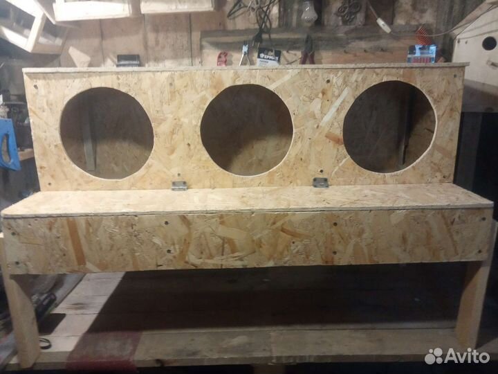 Гнездо для кур с яйцесборником