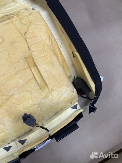 Обогрев подушки переднего R сидения almera g15