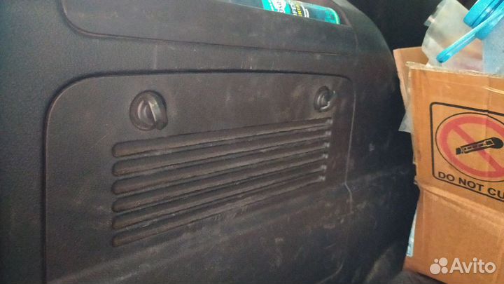 Гайка крышки обшивки багажника 7728206000