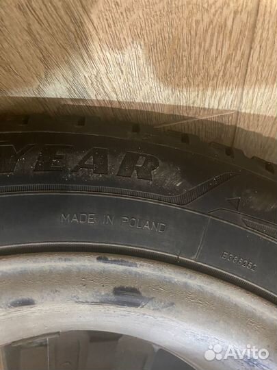 Goodyear Ultra Grip Ice Arctic 2 205/55 R16 94T
