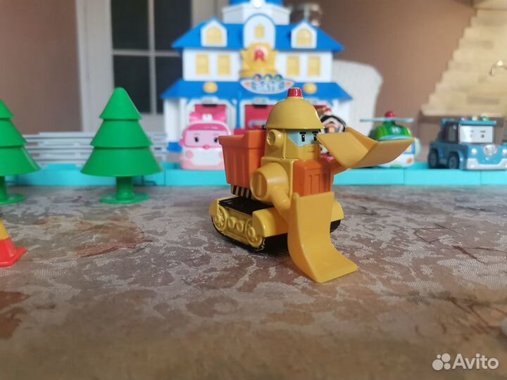 База Робокара Поли