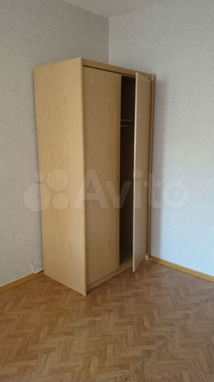 2-к. квартира, 54 м², 4/9 эт.