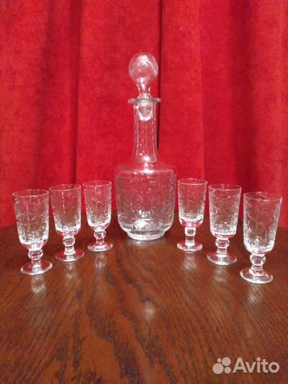 Хрустальные рюмки 6 шт. И графин. СССР