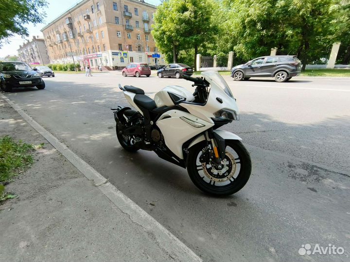 Voge 300RR