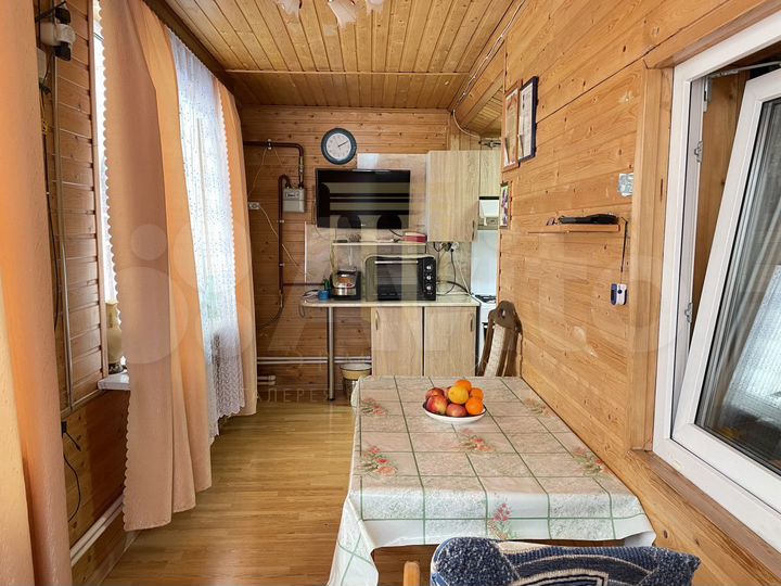 Дом 164,5 м² на участке 5,6 сот.