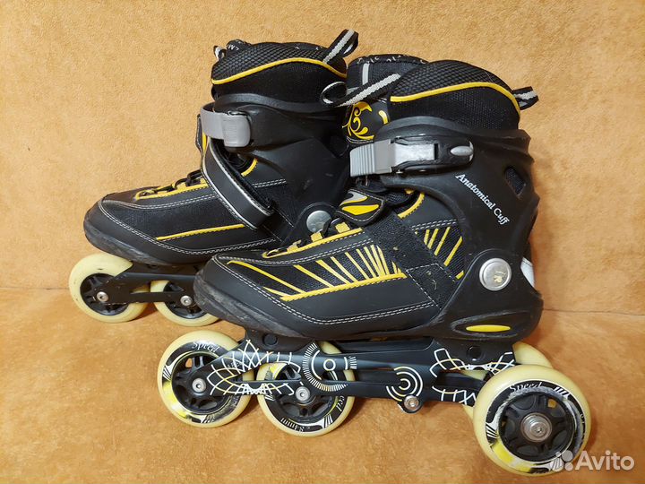 Роликовые коньки размер 39 черные