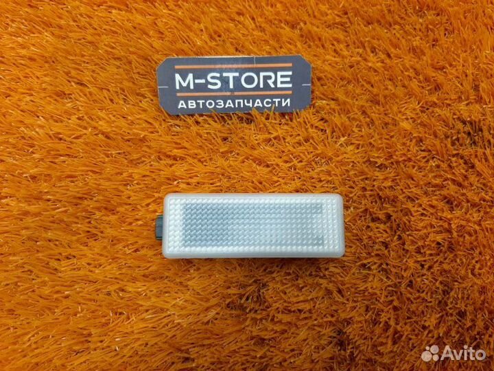 Плафон освещения Bmw 3-Series E90 N46B20B 2008