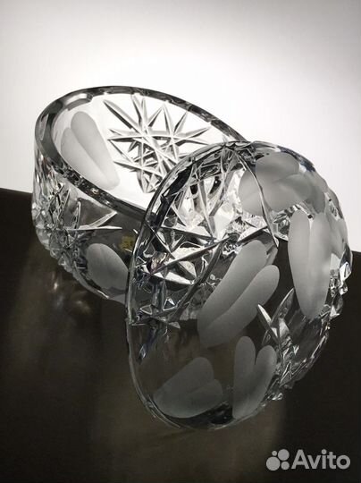 Хрустальная шкатулка конфетница