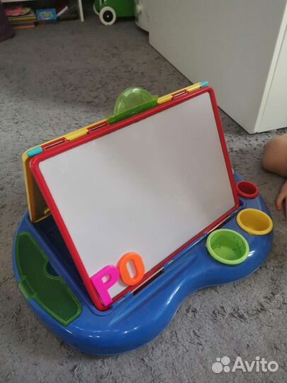 Детская доска для рисования с буквами