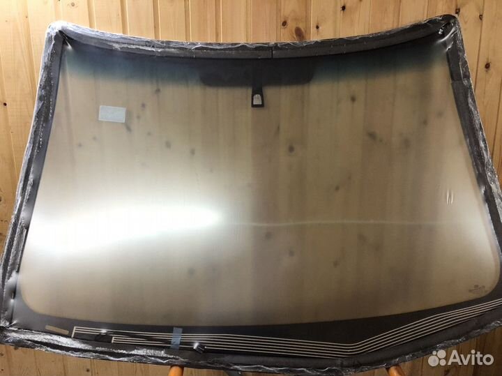 Стекло лобовое Kia Cerato 2 (TD) 861101M130