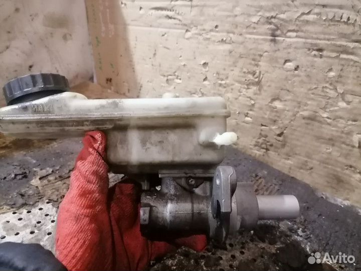 Цилиндр тормозной главный Renault Megane