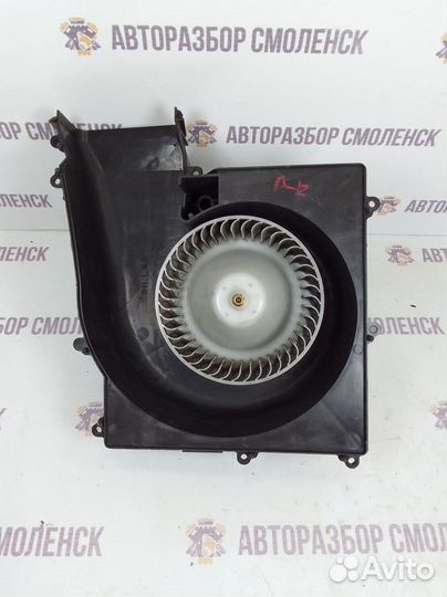 Моторчик отопителя Nissan Primera P12 (2001—2008)