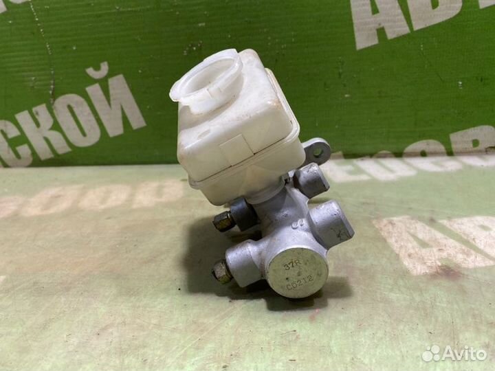 Главный тормозной цилиндр Infiniti G35 V35 VQ35DE