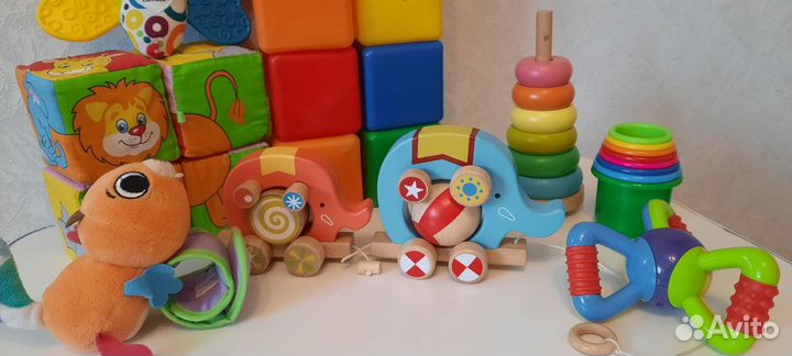 Детские игрушки для малышей пакетом