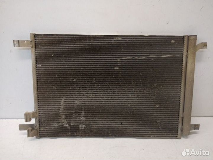 Радиатор кондиционера передний Volkswagen Tiguan 2