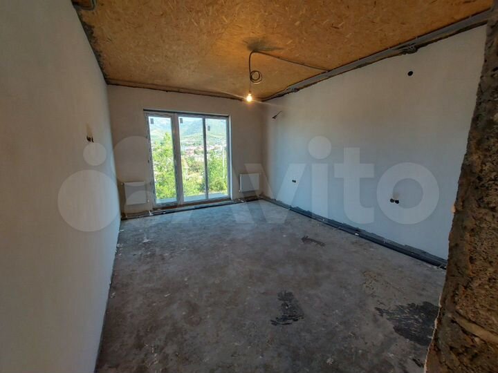 Дом 185,9 м² на участке 4 сот.