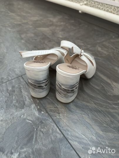 Босоножки женские размер 34,5-35