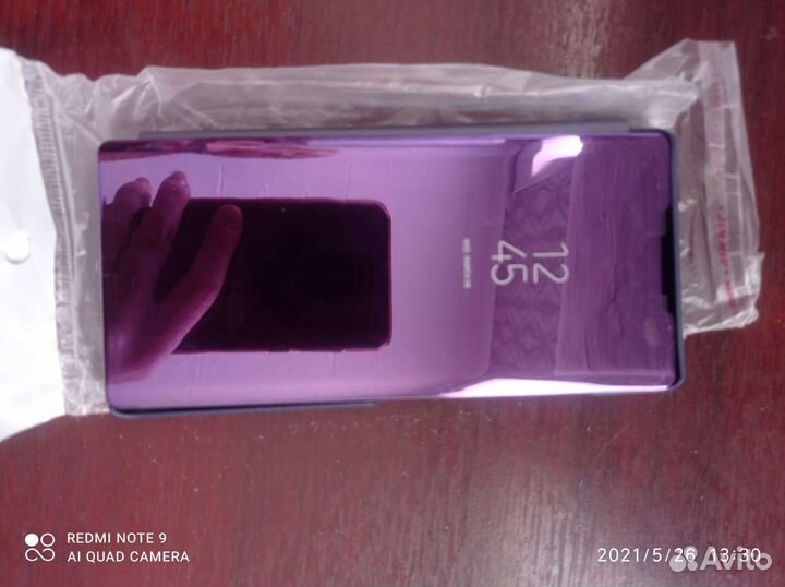 Чехлы на телефоны